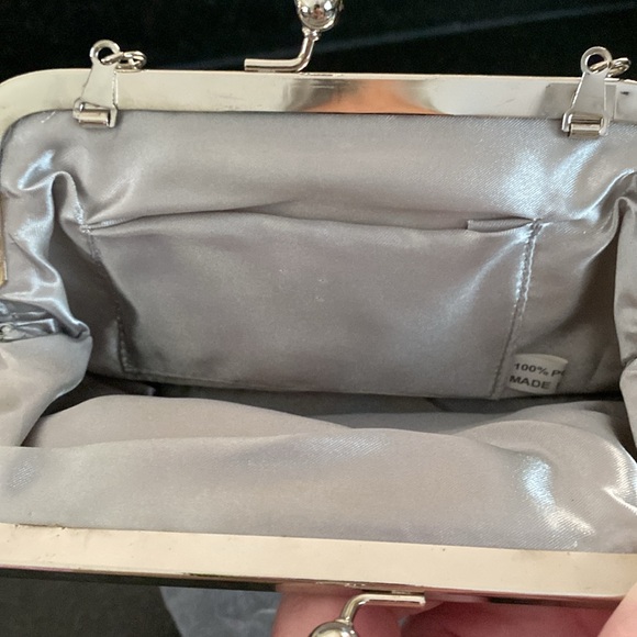 Gorgeous, black and silver sequin clutch with chain - Picture 2 of 4